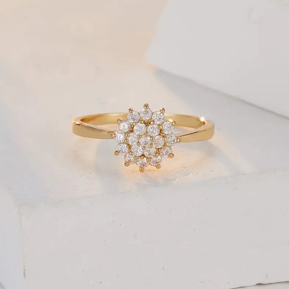 🆕 Golden flower ring 💛 - Picture 4 of 7